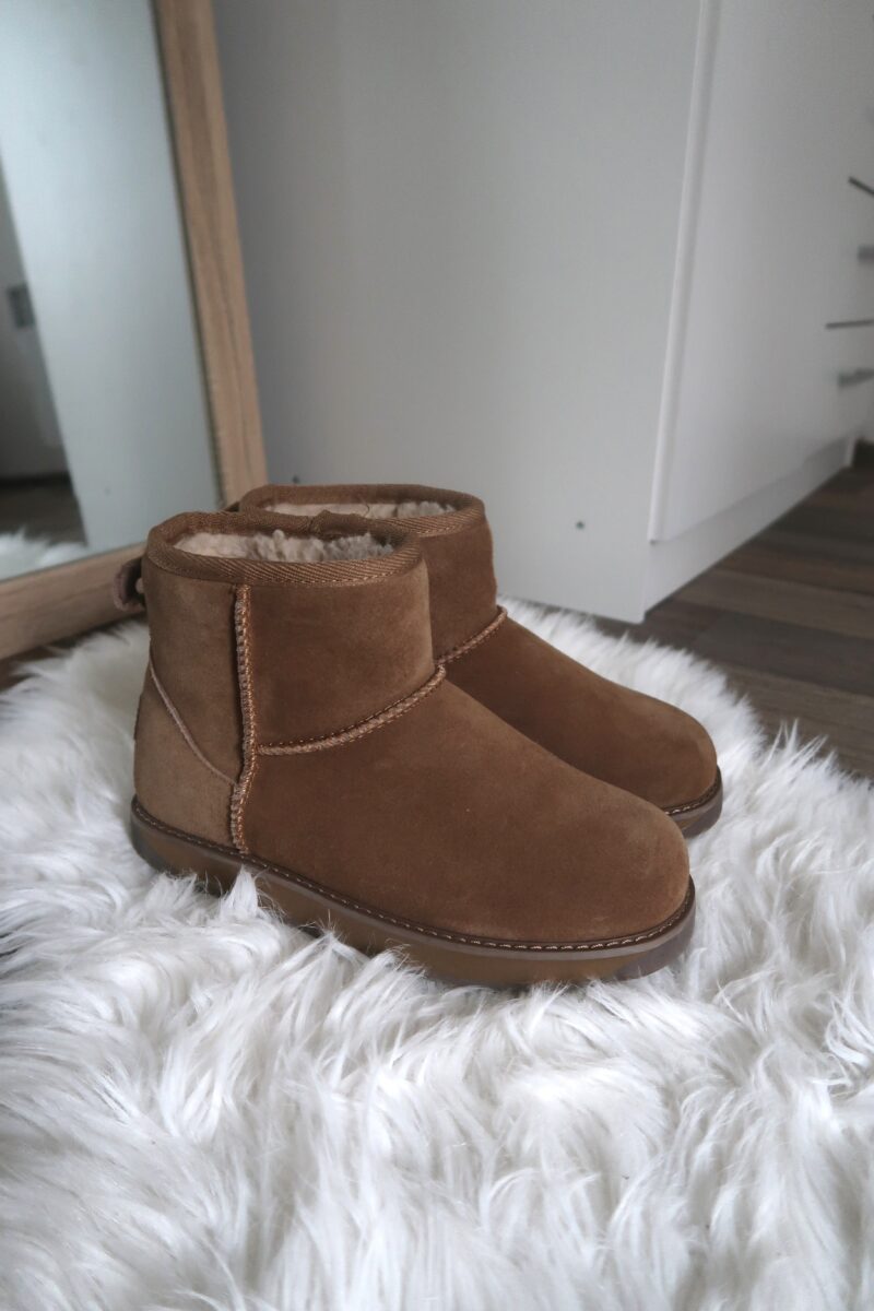 válenky kožené ugg coqui