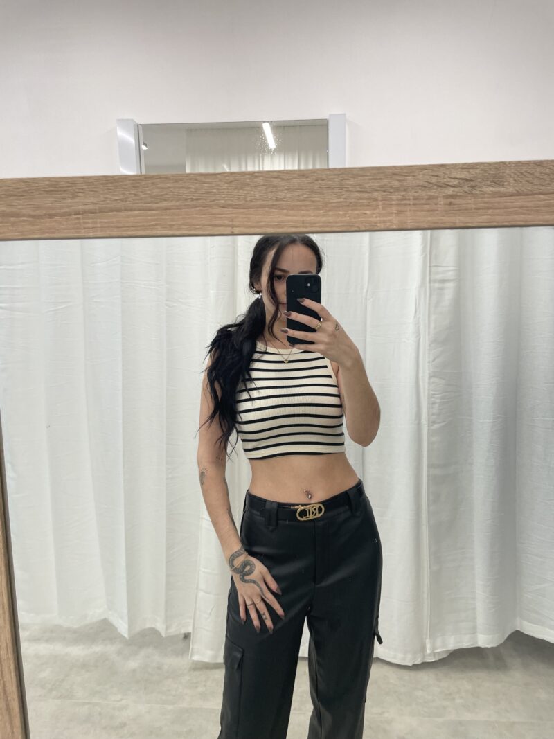 Žebrovaný crop top H&M 95% bavlna vel. XS - Image 2